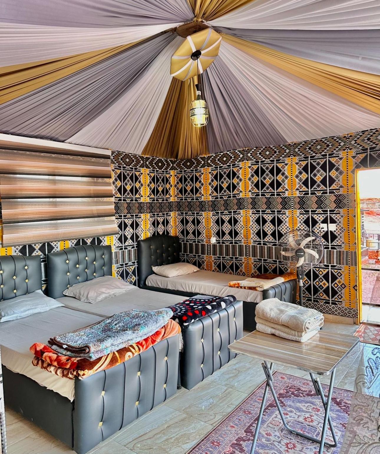Rum Flower Bubbles Luxury Camp Wadi Rum Exterior photo